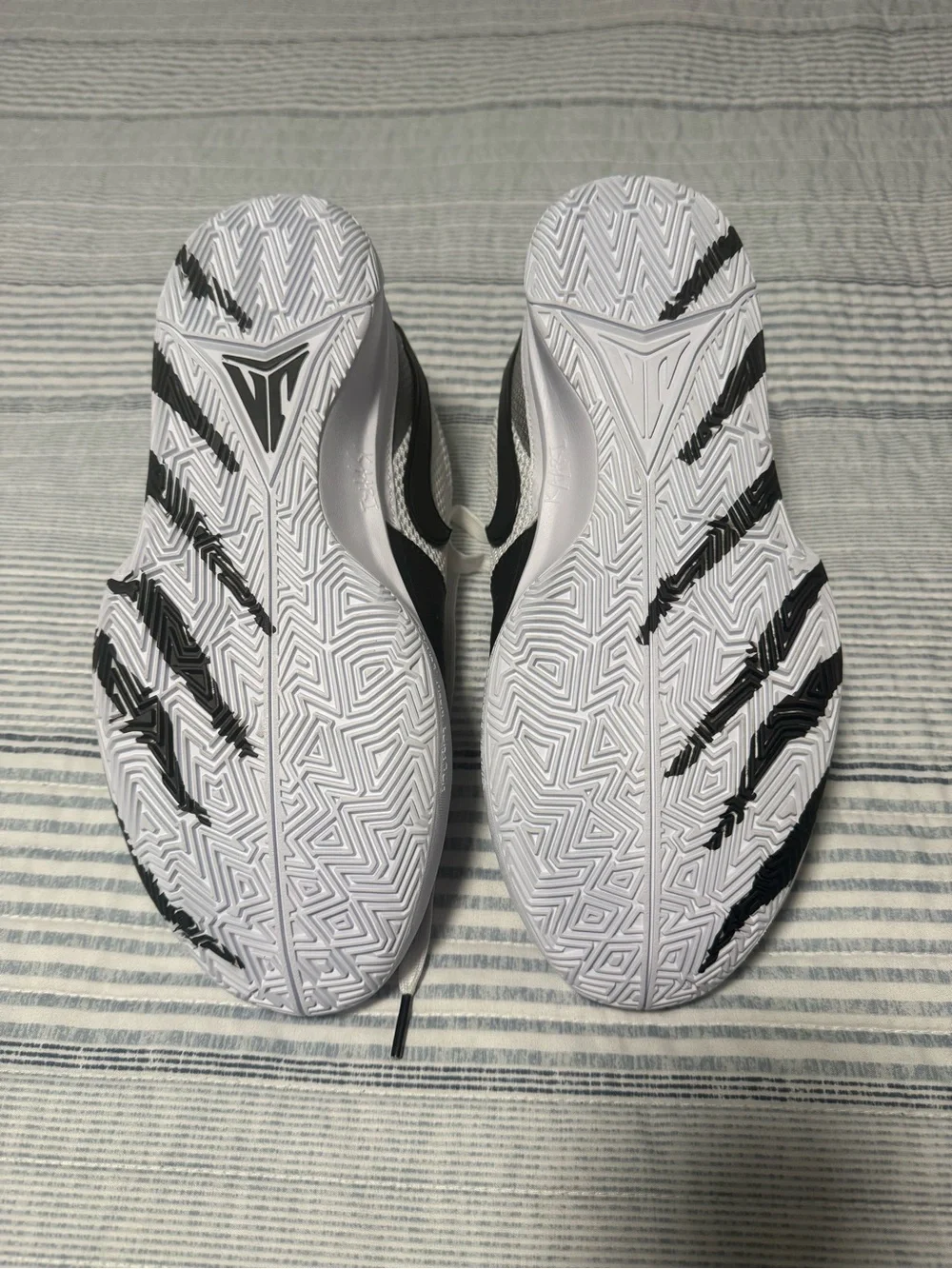 Nike JA 1 Men - White/Black-white **NEW**